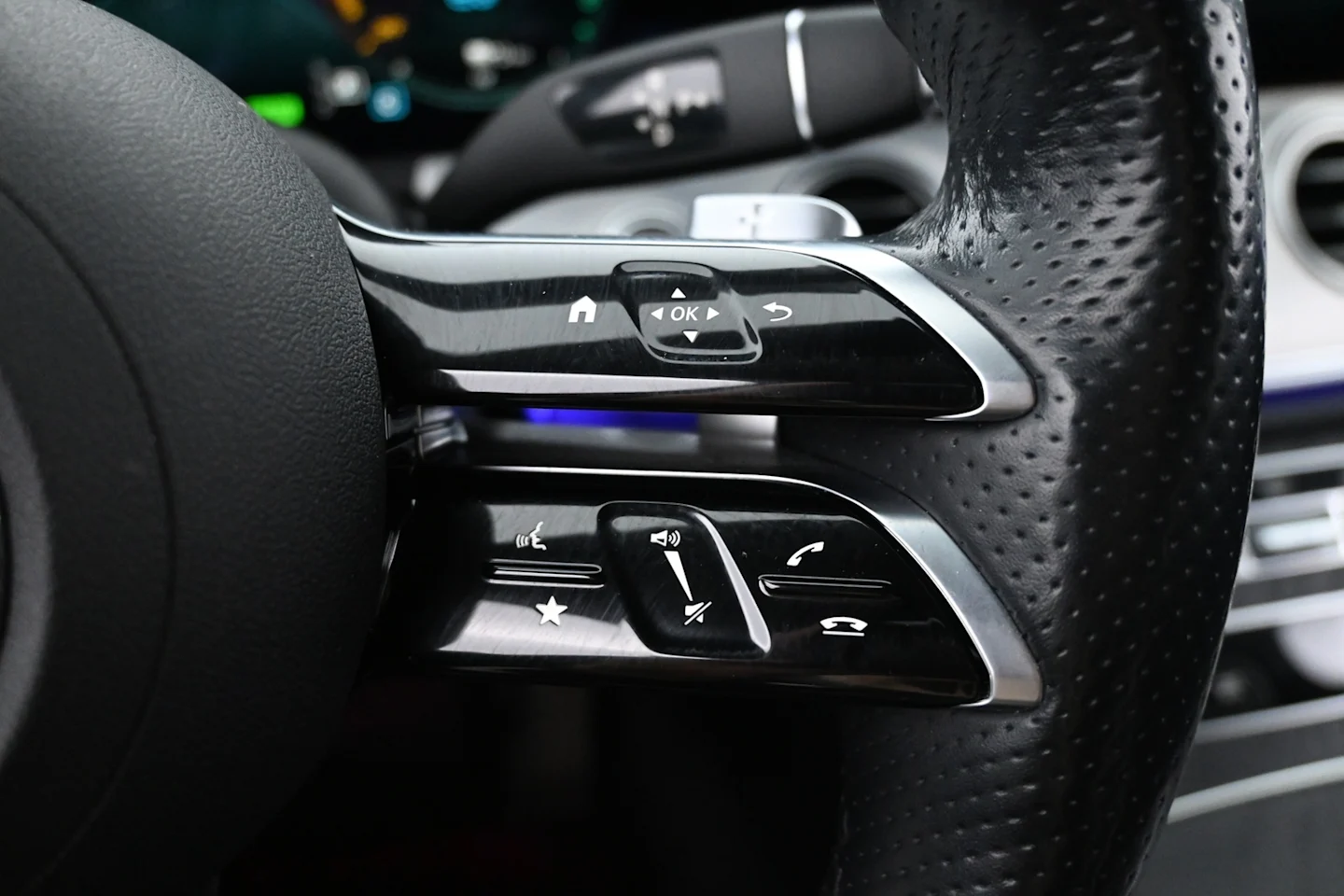 Car Image - 1Tp01wxWt1YV1JjE8mKjEw