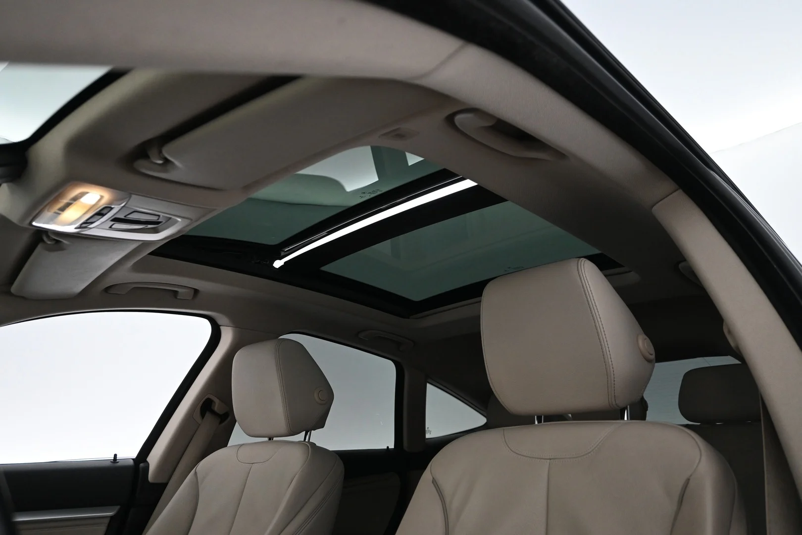 Car Image - 5RZBEC5P4TMxf0KPL1h6Mt