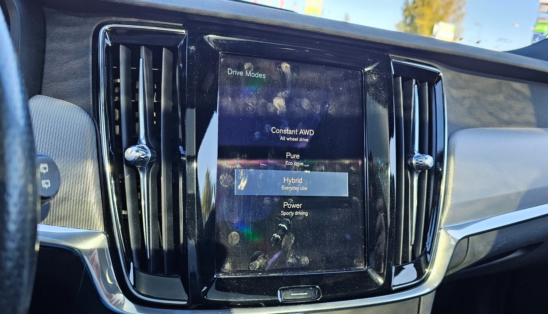 Car Image - 2Tpot4M4X83dtiGQxmoOHZ