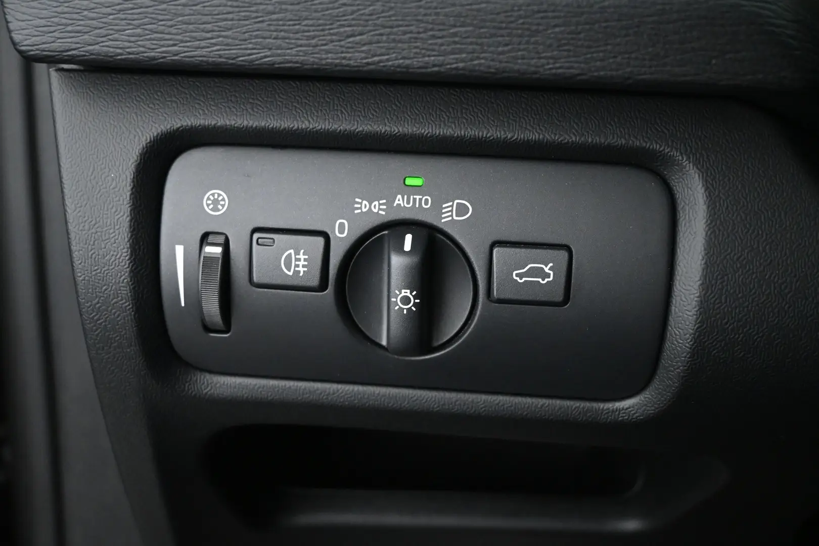 Car Image - 2soSBejxAveWkQNW9sFY9j