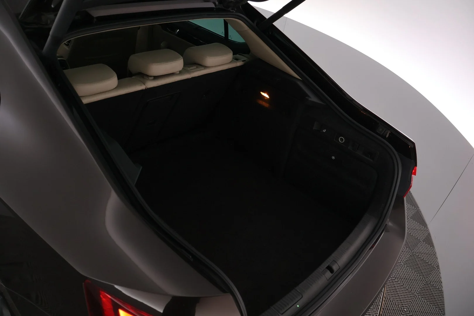 Car Image - 1l75ypJ2sTDjNmW8OpiQ5J