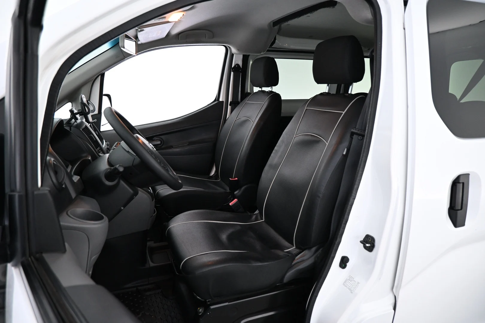 Car Image - dTV9h5bvdlANaYxTriEiq