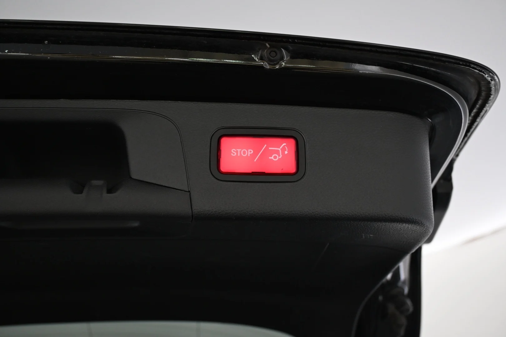 Car Image - 6Sa4RIzoW3xsZEkq64DlRx