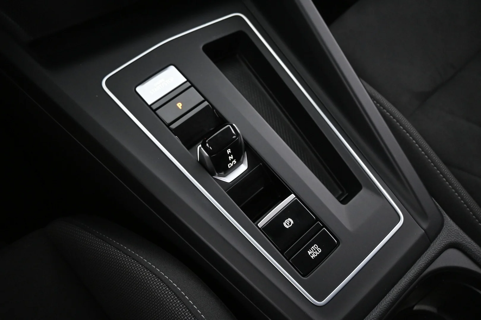 Car Image - 2DFKLkKQnM4VOWnSylNiKv