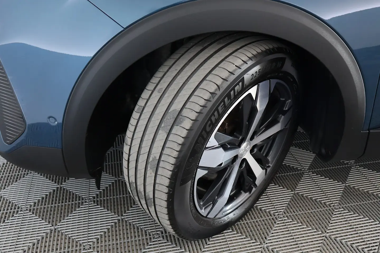 Car Image - 1UJ7oJYFwspbTuv6lFyBbv