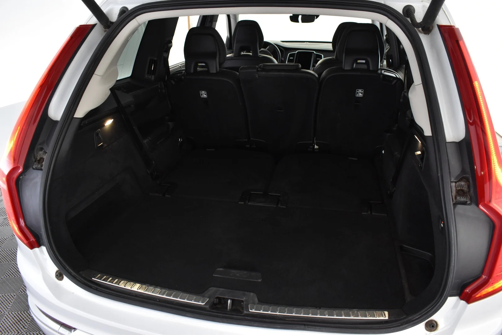 Car Image - 1b8nNMNArJjD3P7gSgarao
