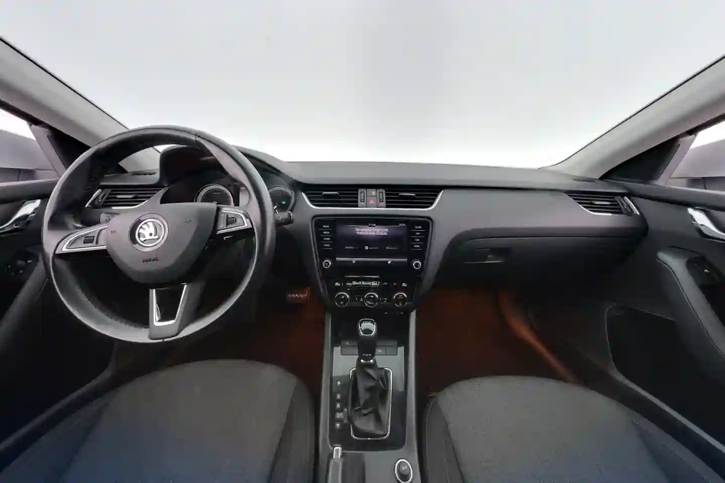 Car Image - 2SaPg6IZUVKnWmLFuAOvNn
