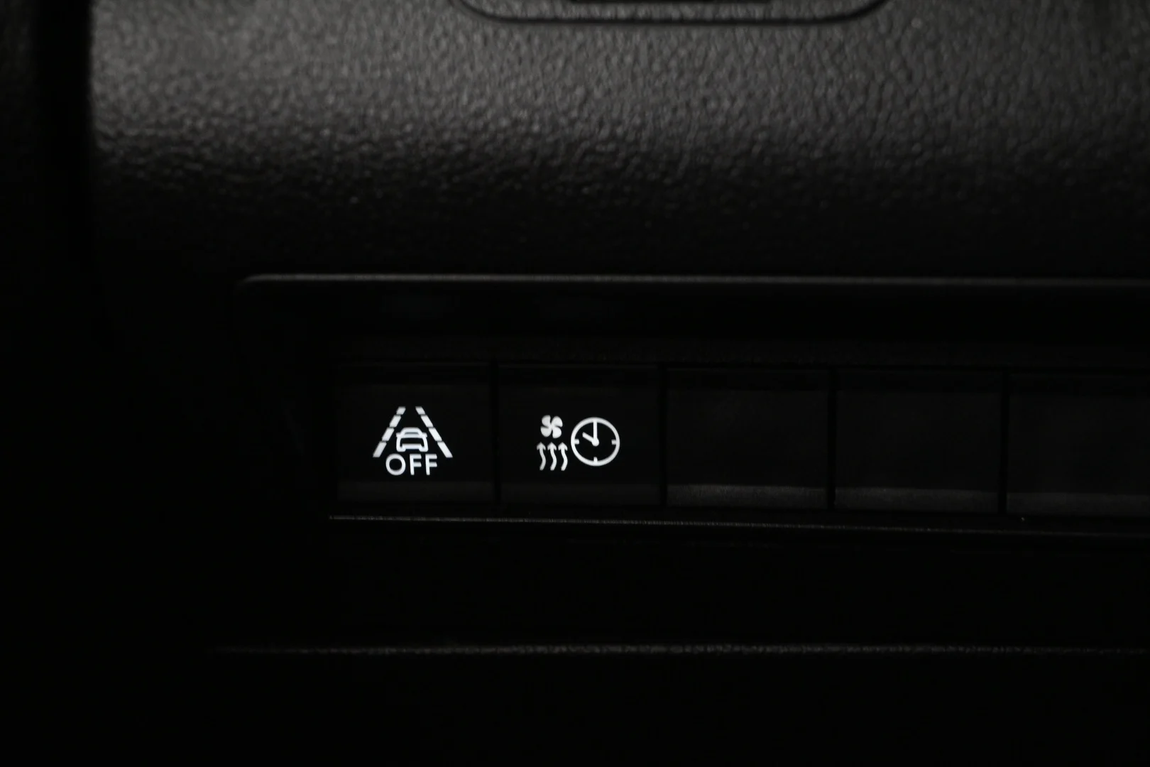 Car Image - wl6fI6B2vvo1b4GtOoTxW