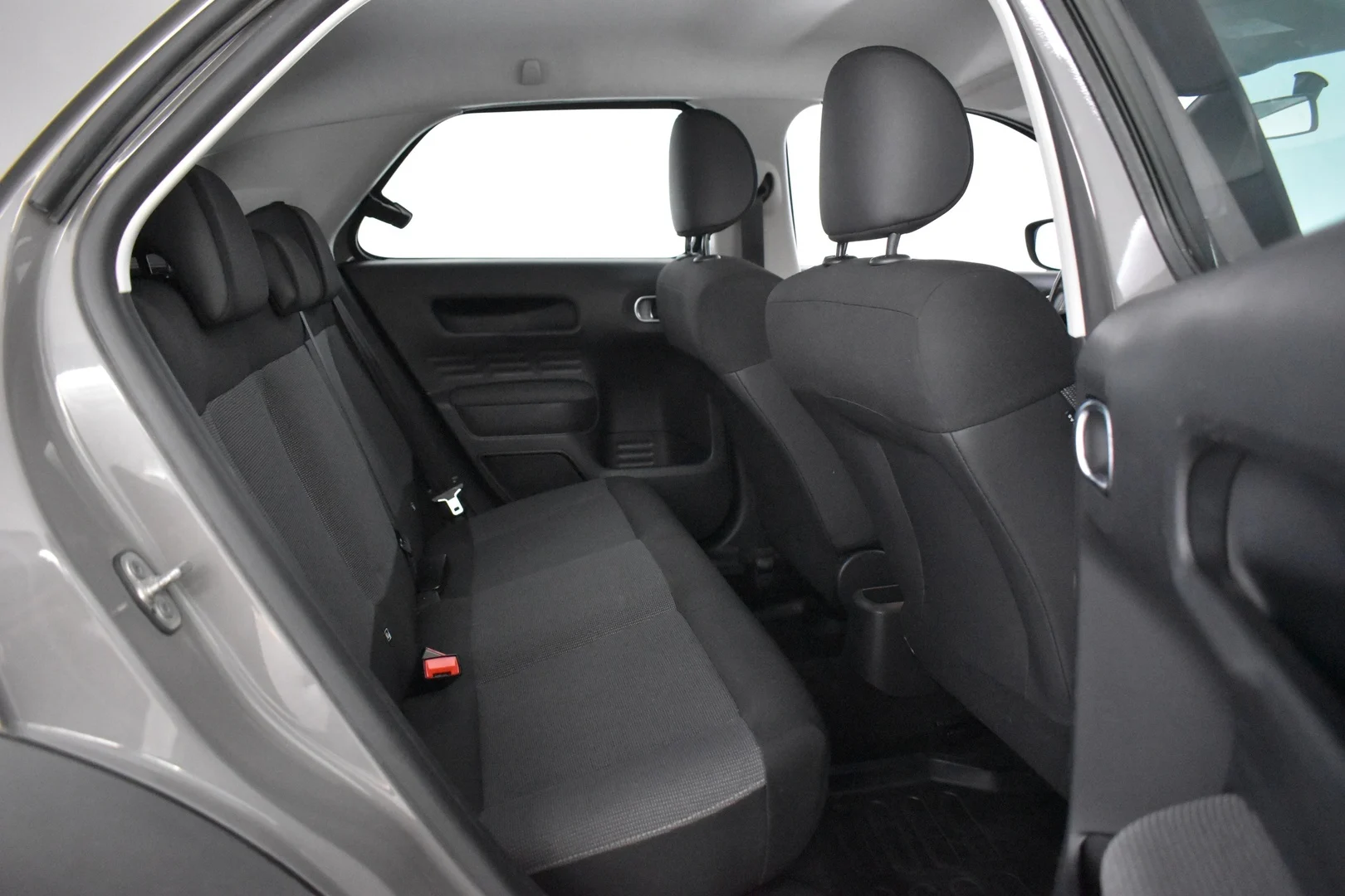 Car Image - 51I2GccS4vcmRUoIzmGrtC