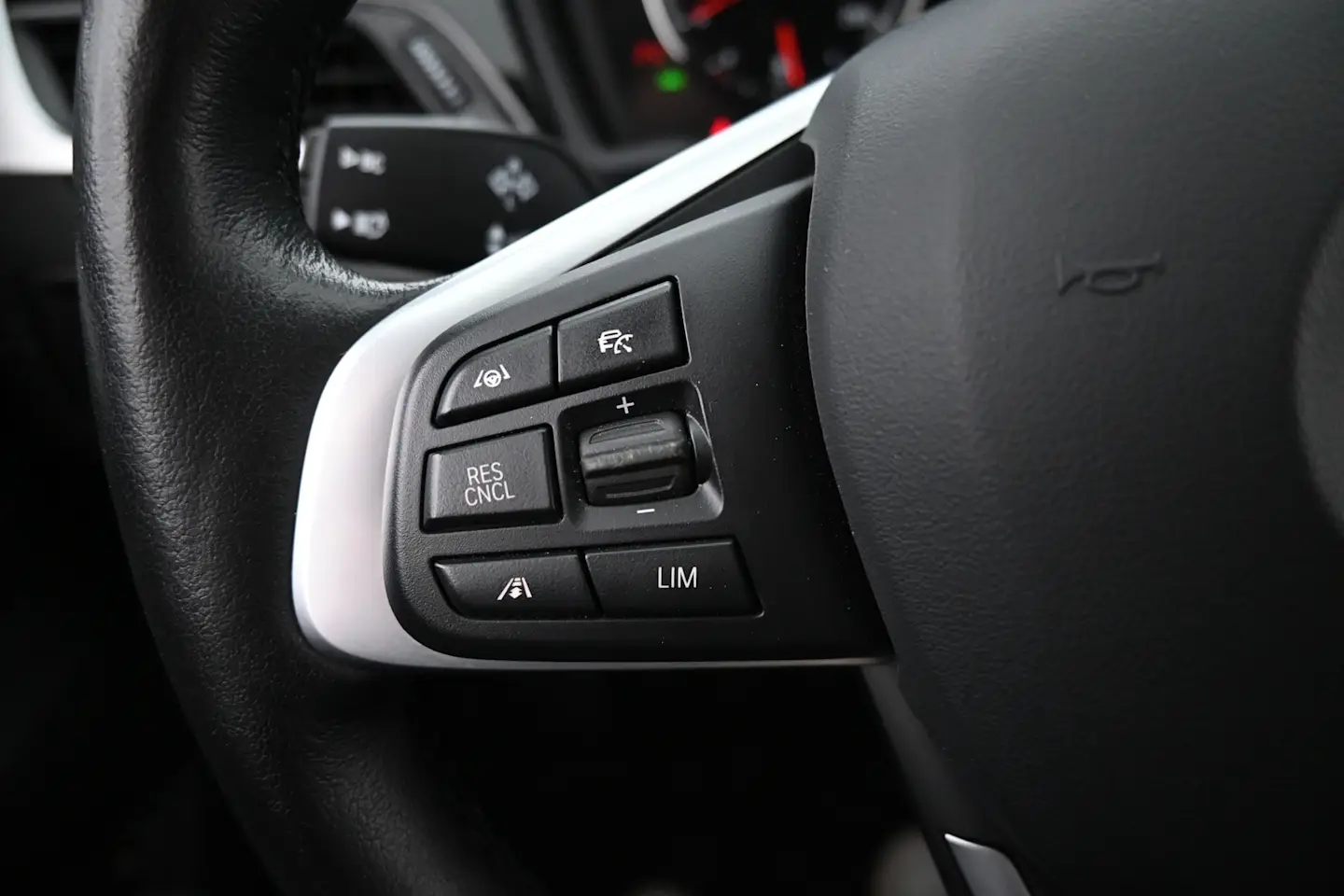 Car Image - 5gUb7B6e39f9tkd0nTrK0j