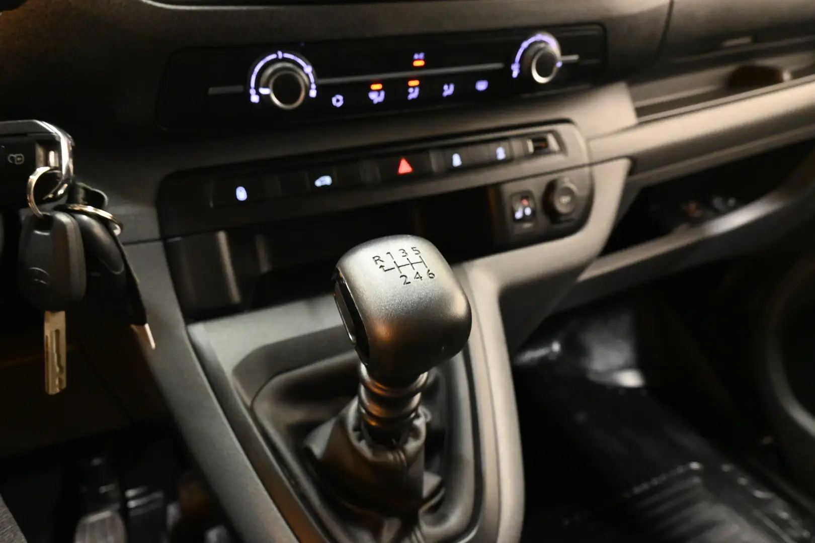 Car Image - 7KtFOmeqovozXjQh35xxw1