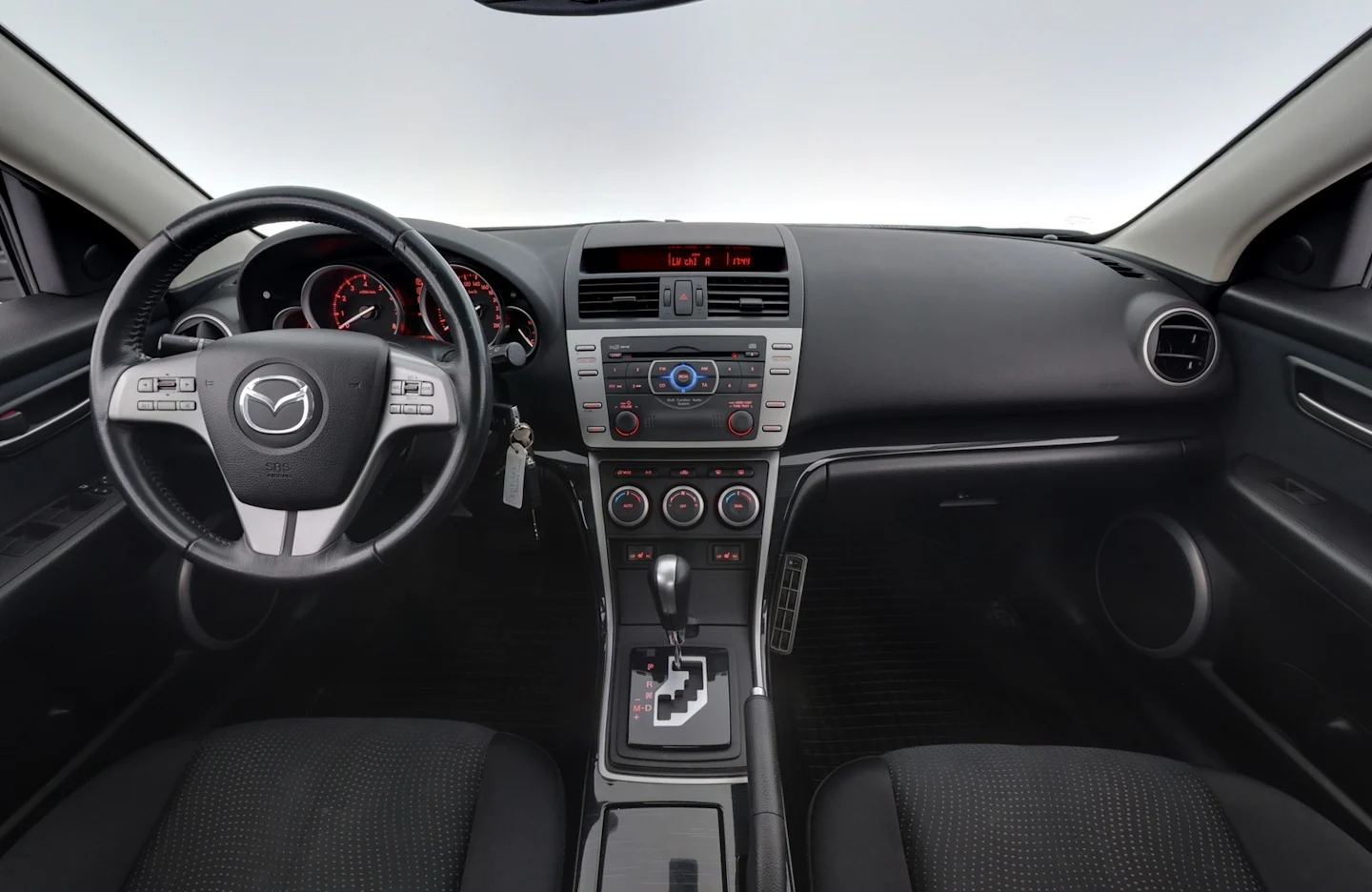 Car Image - 2fDMDo0DqeUfq2lViGBzrX