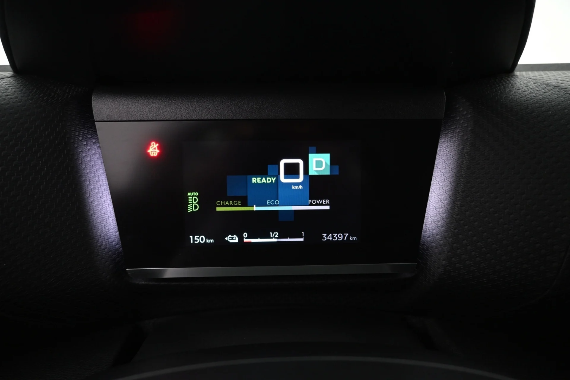 Car Image - 3eUv8X0m79eqD1jYcxlUlr