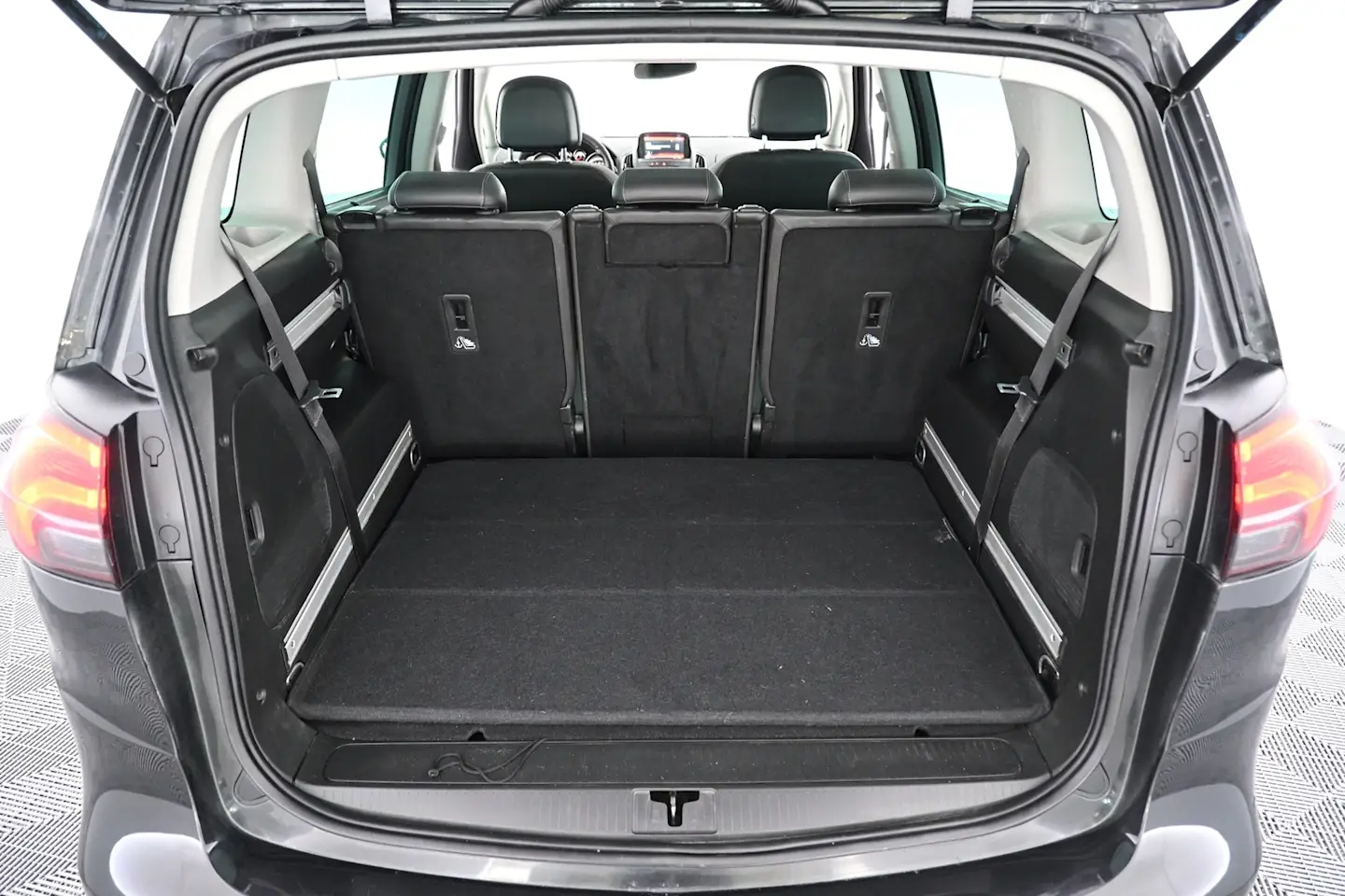 Car Image - y56TAEMvsTvWEJikamjCh