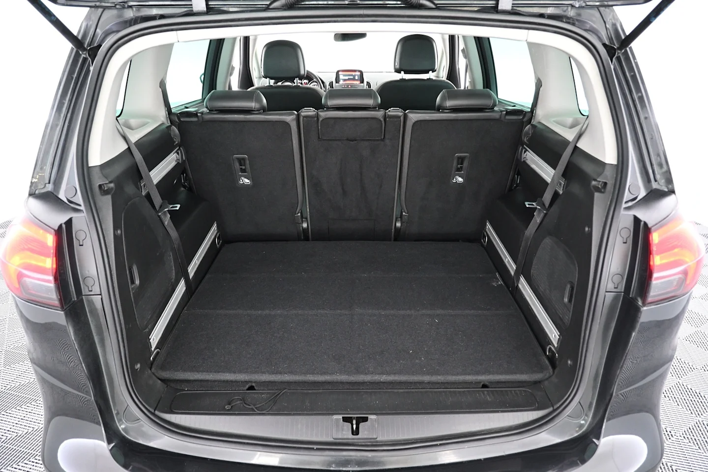 Car Image - y56TAEMvsTvWEJikamjCh