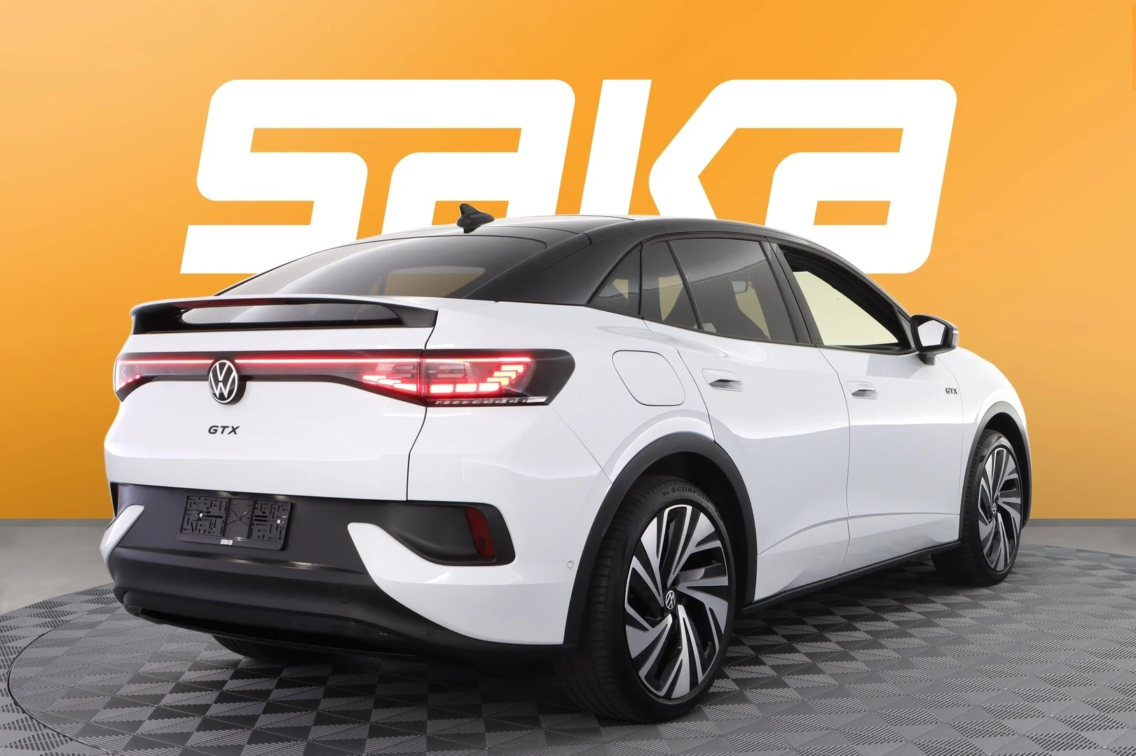 Car Image - IJkZa1Dd3LArWRJqHHel5