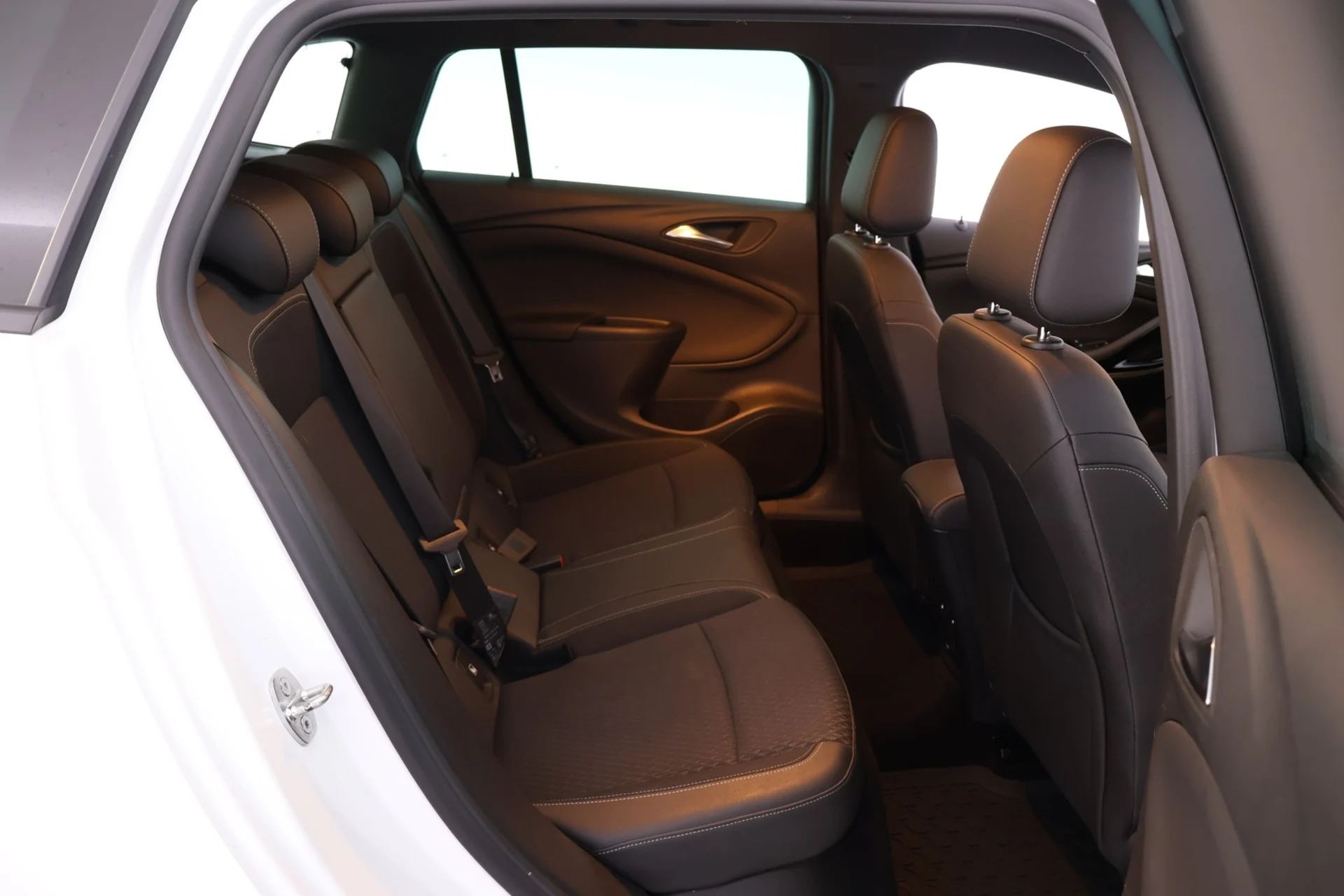 Car Image - 6hvtFrNhQKJZwq1AxhuVnD