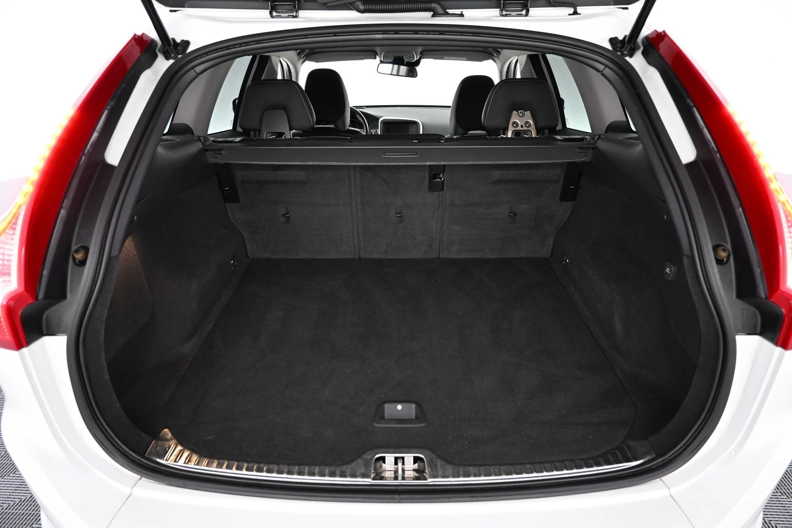Car Image - 7GEKiMmBE4pXkXYzTsYx6i