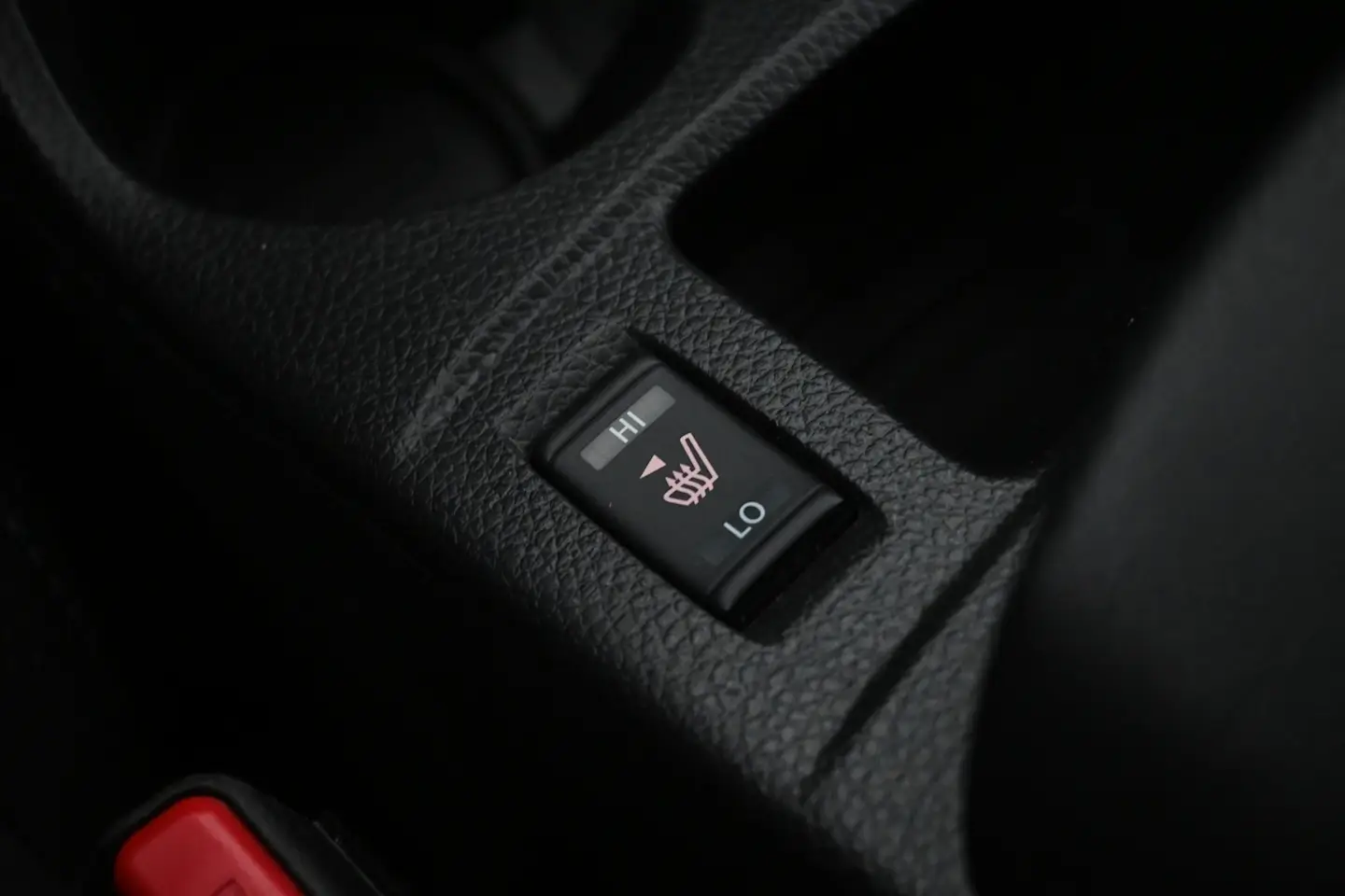 Car Image - 4js7UzV0JCAroWHY2TjNa3