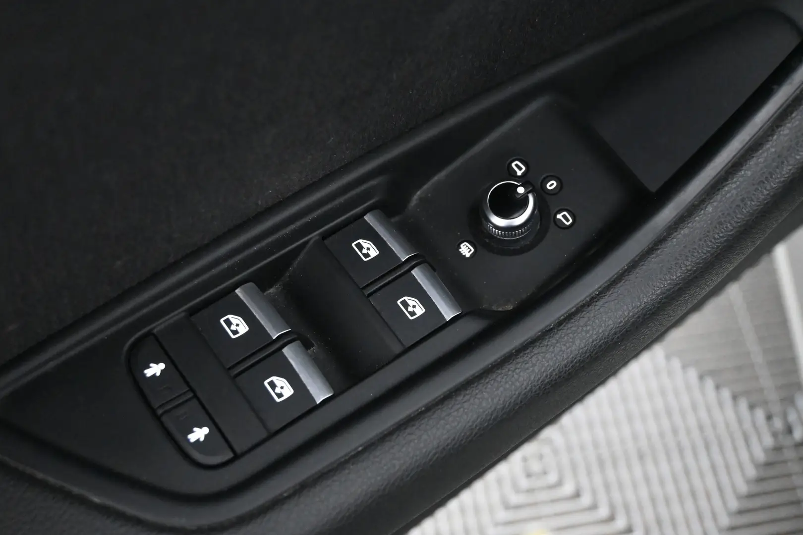 Car Image - 4XCgPPnmjDRQHKhImC2Vqv