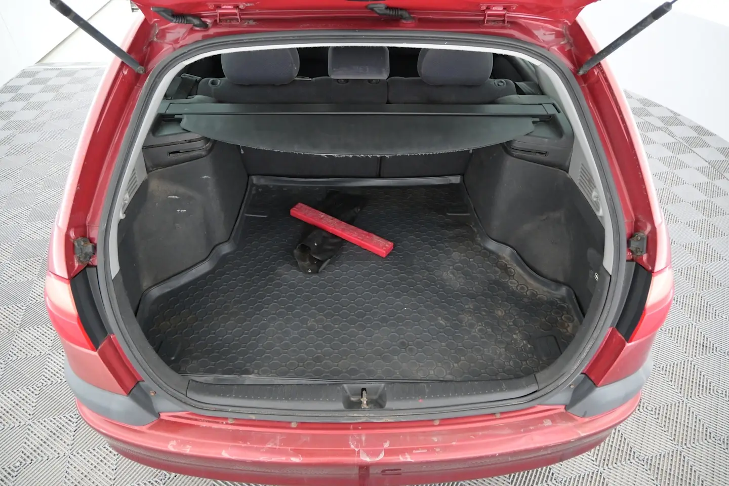 Car Image - 1NYKPqbTzVKt8amS6A3qSd