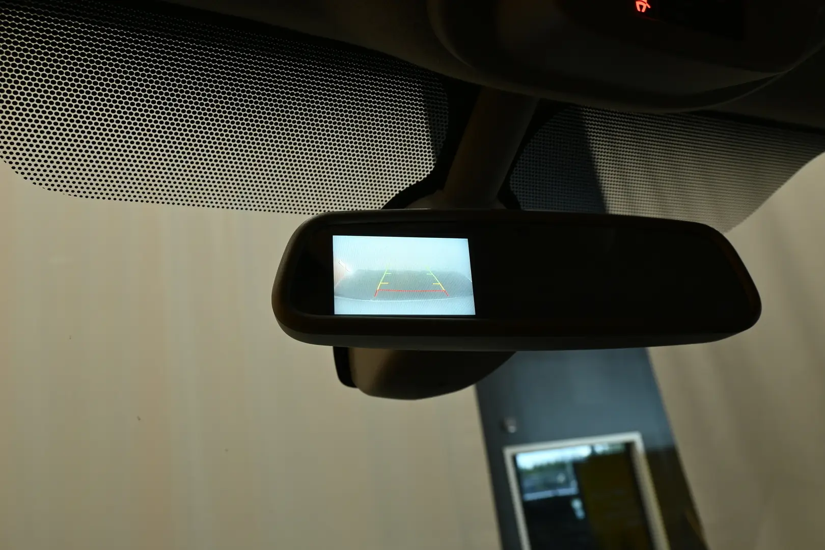 Car Image - 5WQlO86TEC88QPeYpFwV3Z