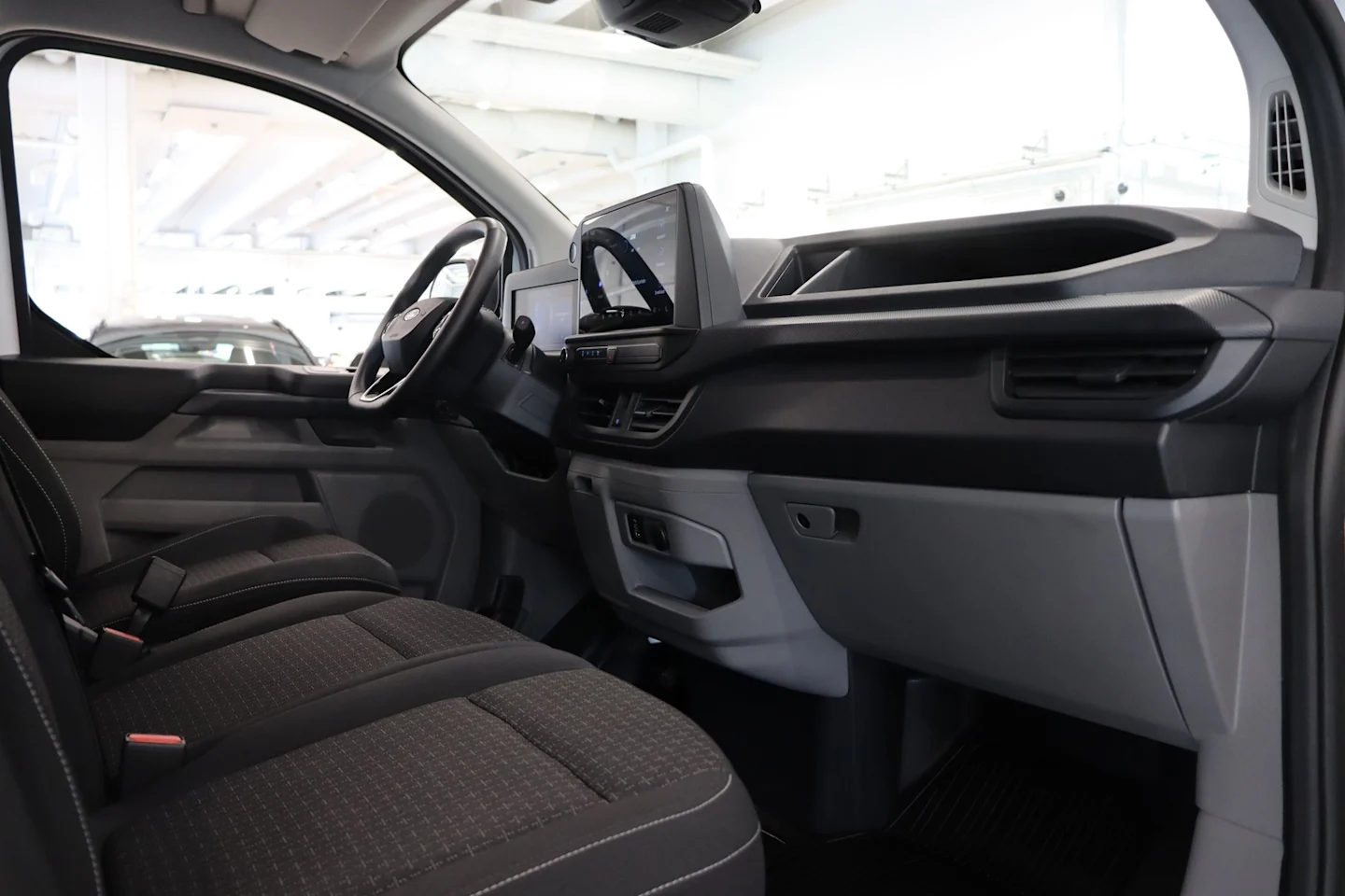 Car Image - 2lEGvc6vtL3EXkPp7JGFsM