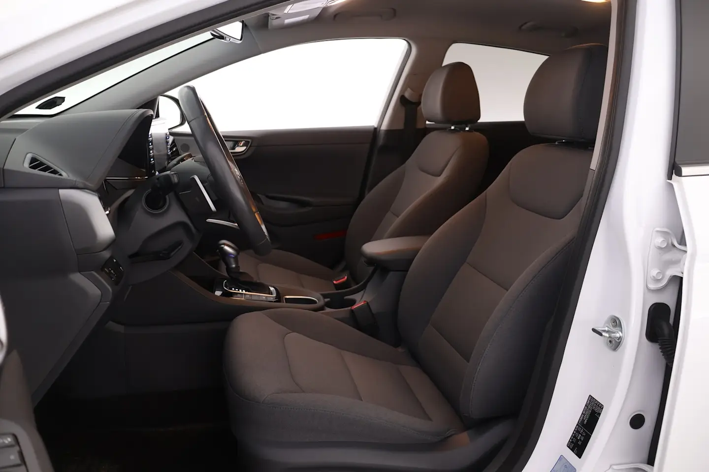 Car Image - 5vXf96KNAsvY8X3Z1CzP6r
