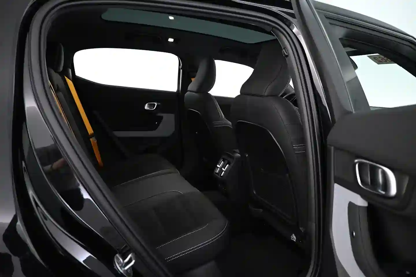 Car Image - 1hvyp3JifpcKvsaB6VVDua