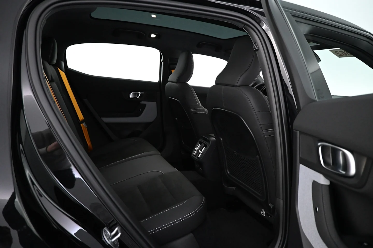 Car Image - 1hvyp3JifpcKvsaB6VVDua