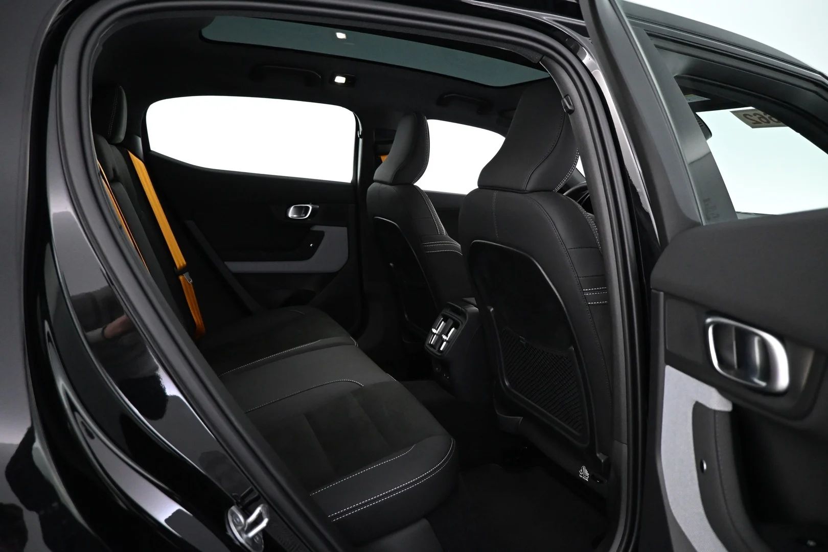 Car Image - 1hvyp3JifpcKvsaB6VVDua