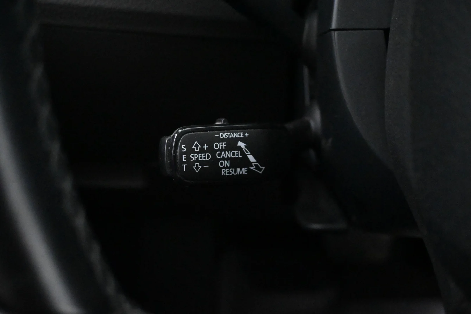 Car Image - 3cg8e9y12WzkCdigtxznQv