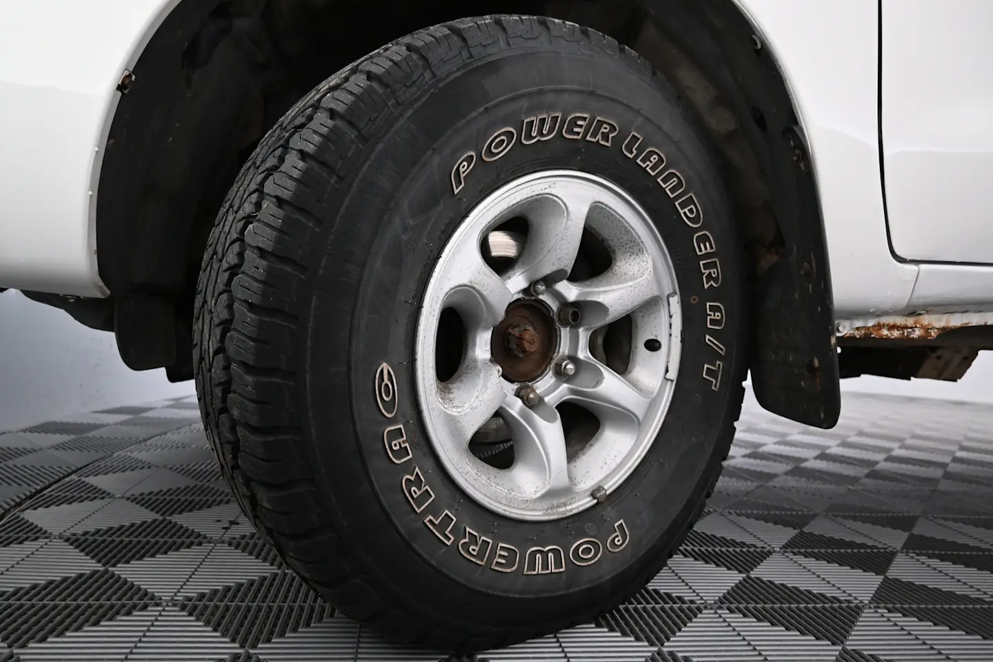 Car Image - 71NycIlHLgzzjBUWrx61h3