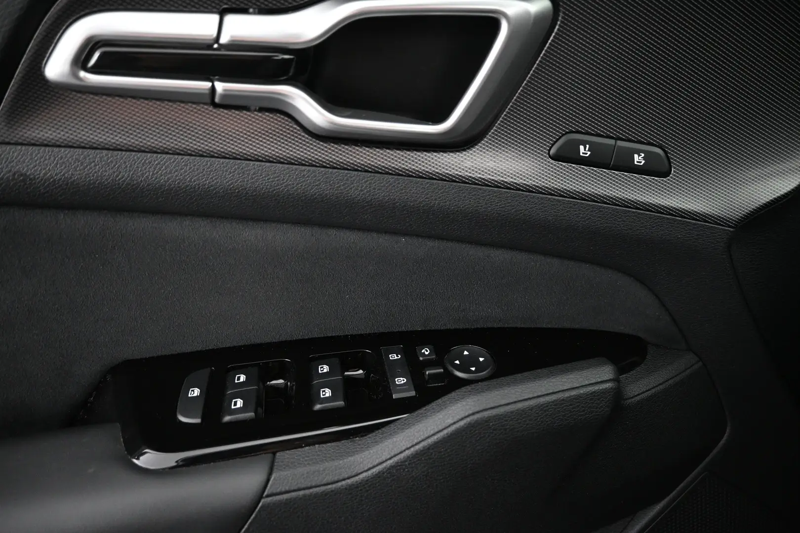 Car Image - 1yqdAczyaTzx3g9MVCuj0G