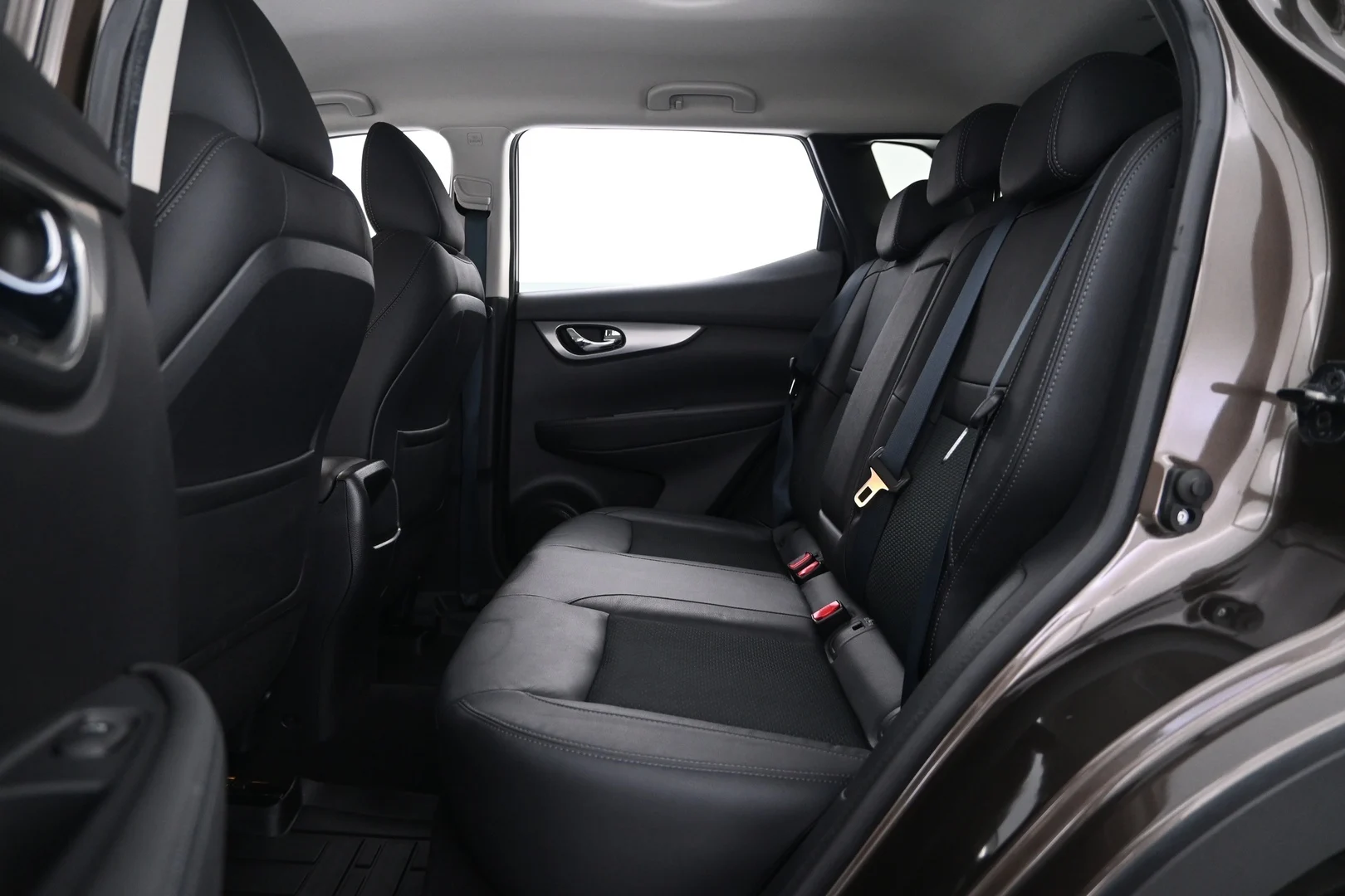 Car Image - 2bWF3Aeb6ZuNv8kS22admI