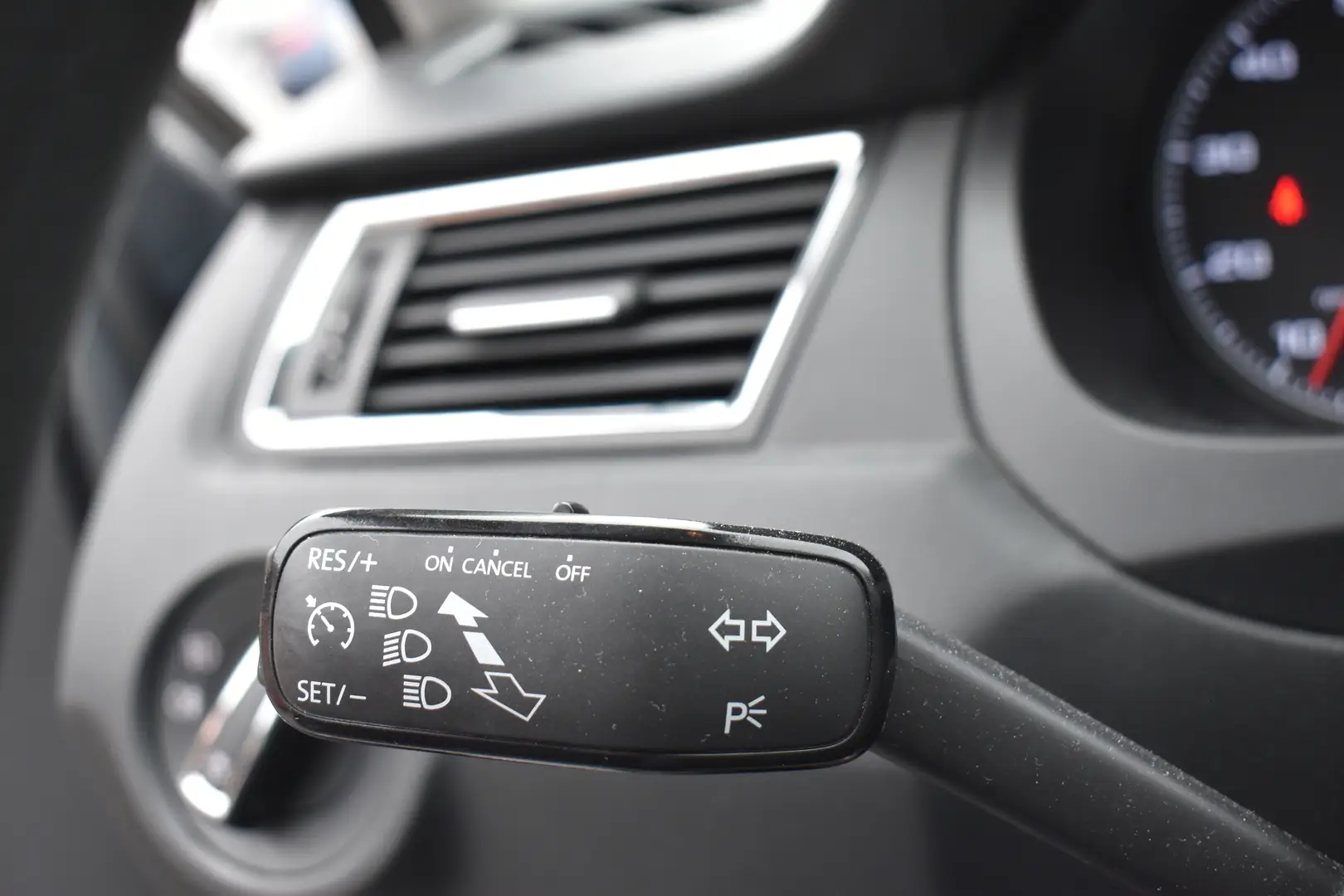 Car Image - 73PMbdYdaRKGNLFiQidRlo