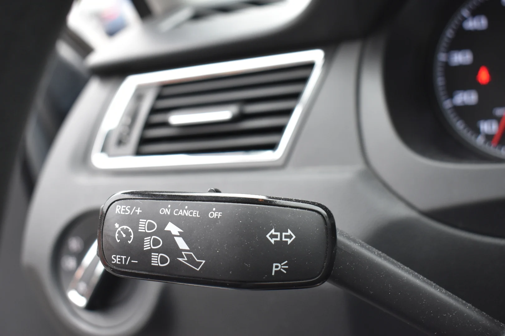 Car Image - 73PMbdYdaRKGNLFiQidRlo