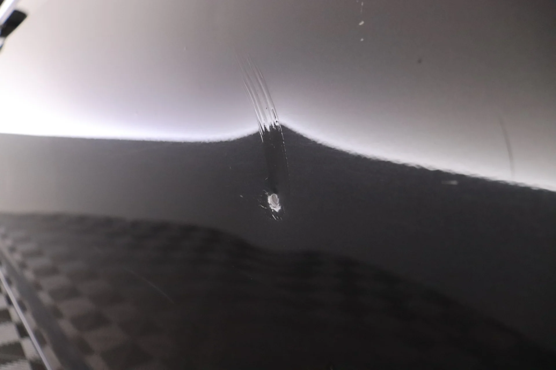 Car Image - 1FyS825JiXBvQPvA8qQqZD