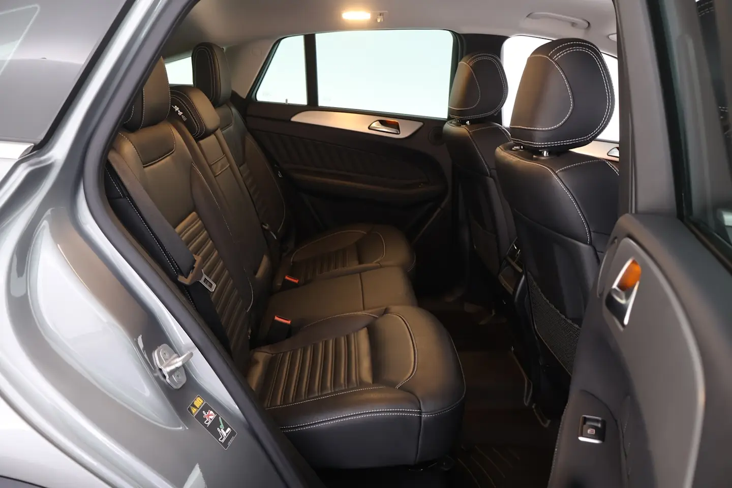 Car Image - 5XI2rtf6ofrU4aKNUMW3od