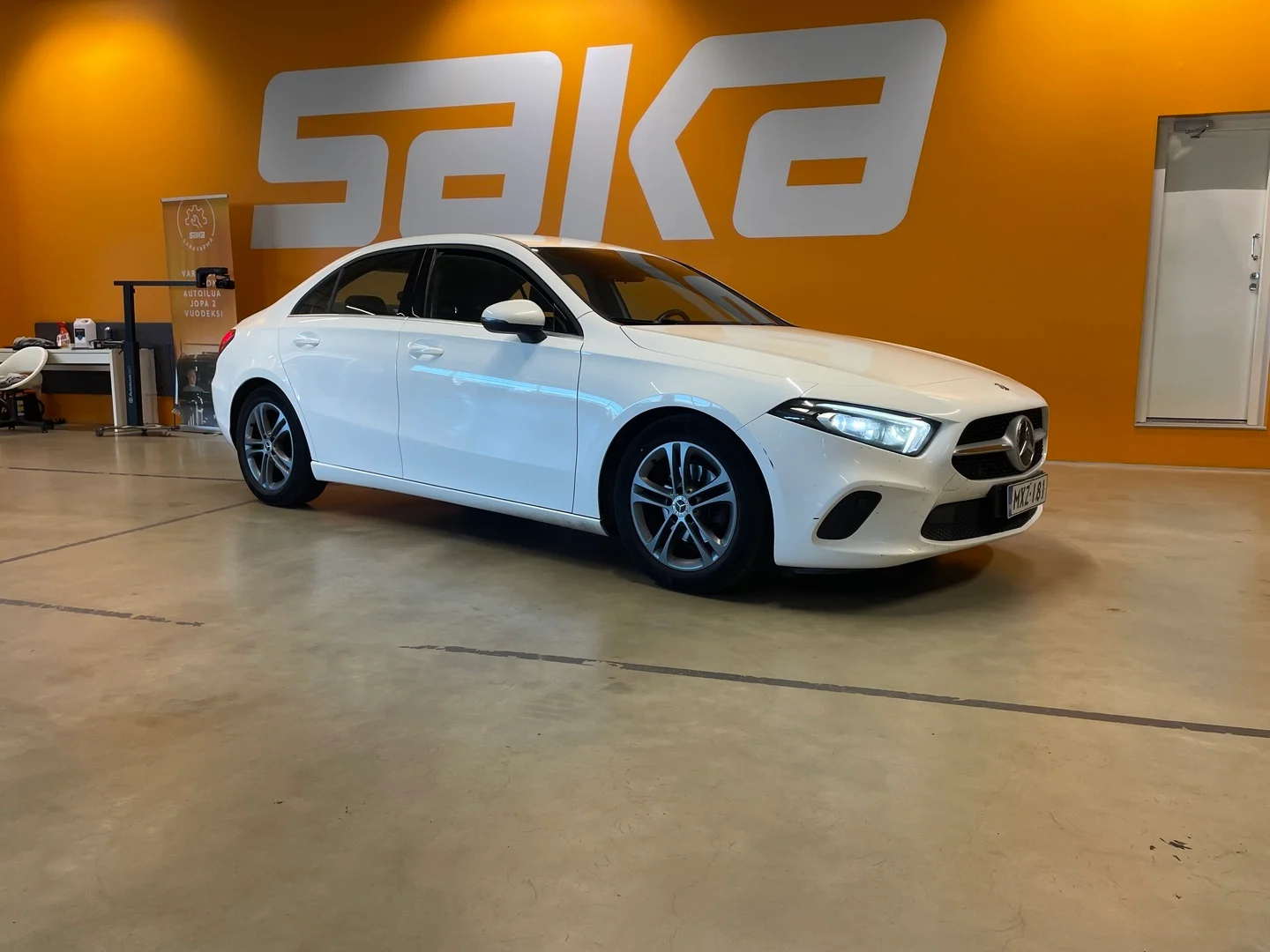 Car Image - 775eDQor3XknnIKR2fbPFA