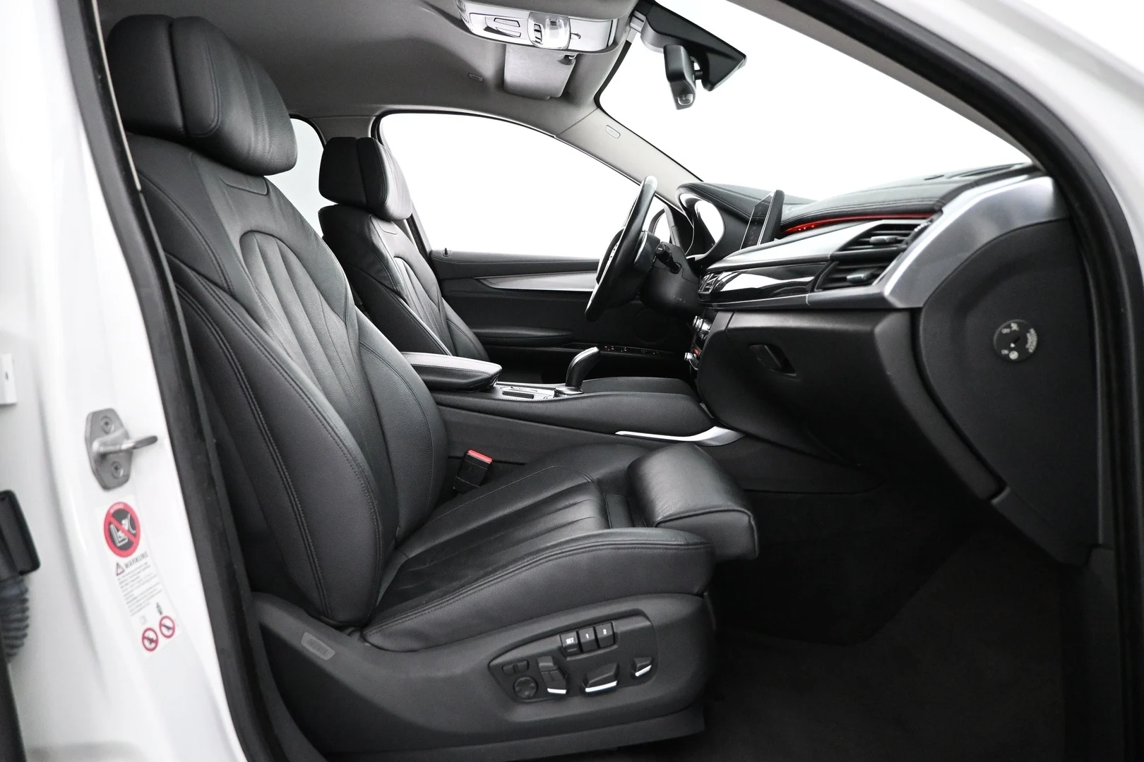 Car Image - 4ygo7BU9pEZjZ2DURR0zsG