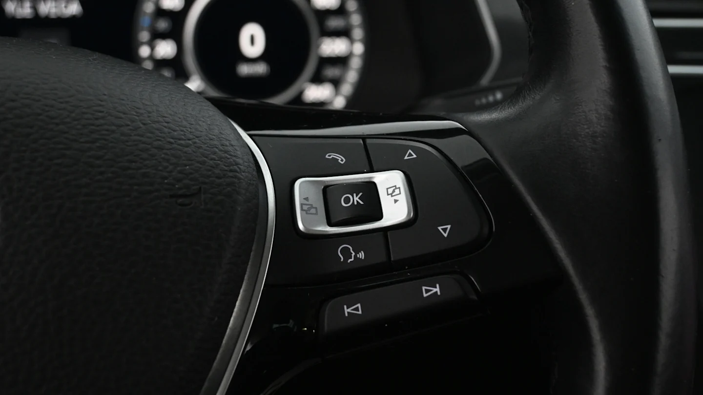 Car Image - 7mge4nIvtCVZvqAwyoYoBD
