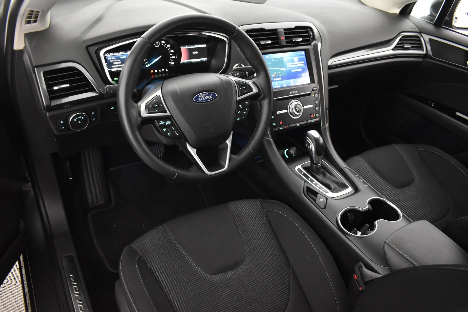 Car Image - Tc7tY3Fak7U3jUIq3E1d7