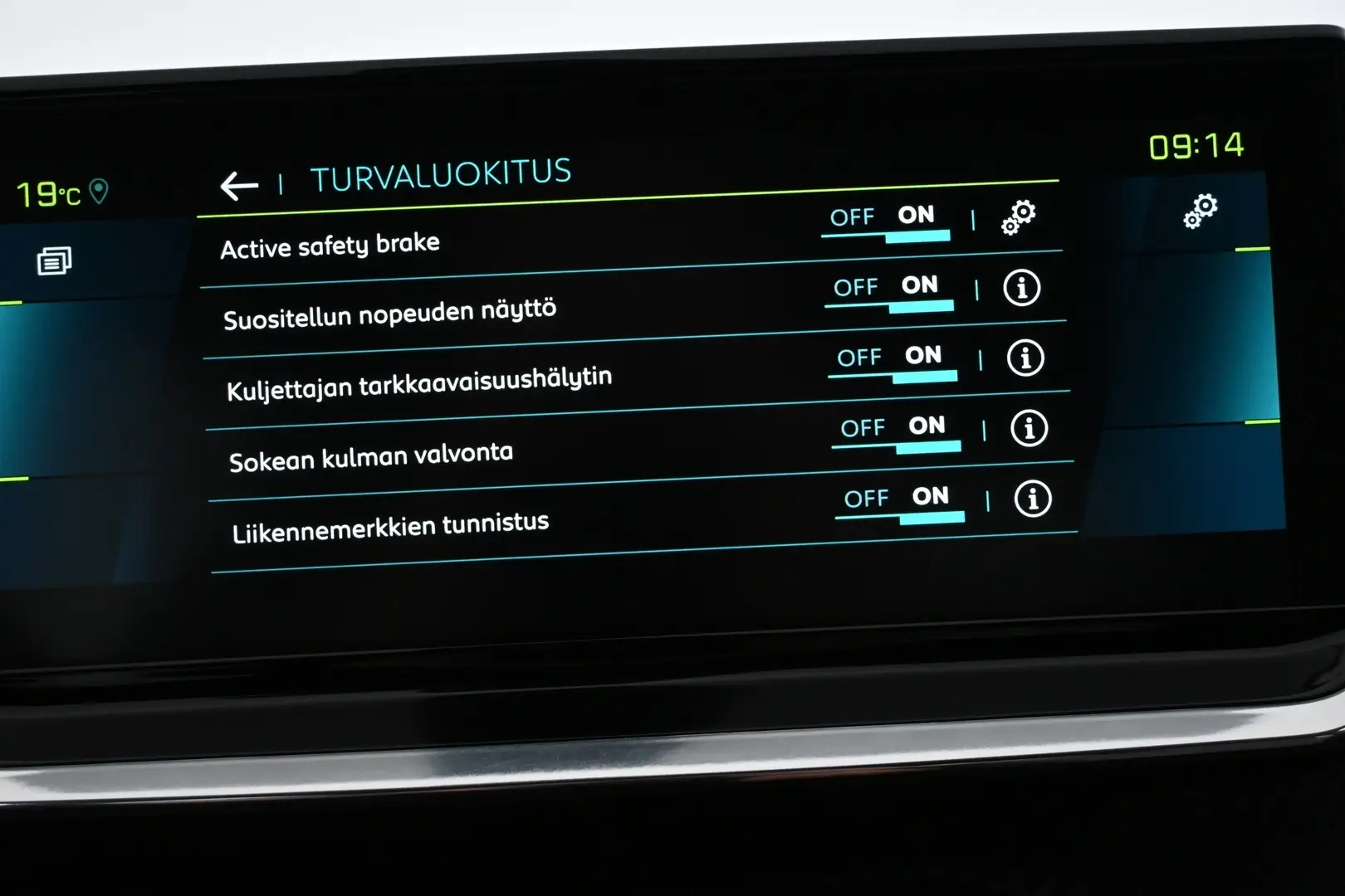 Car Image - Oyx9WXkBsVN8caE55q28K