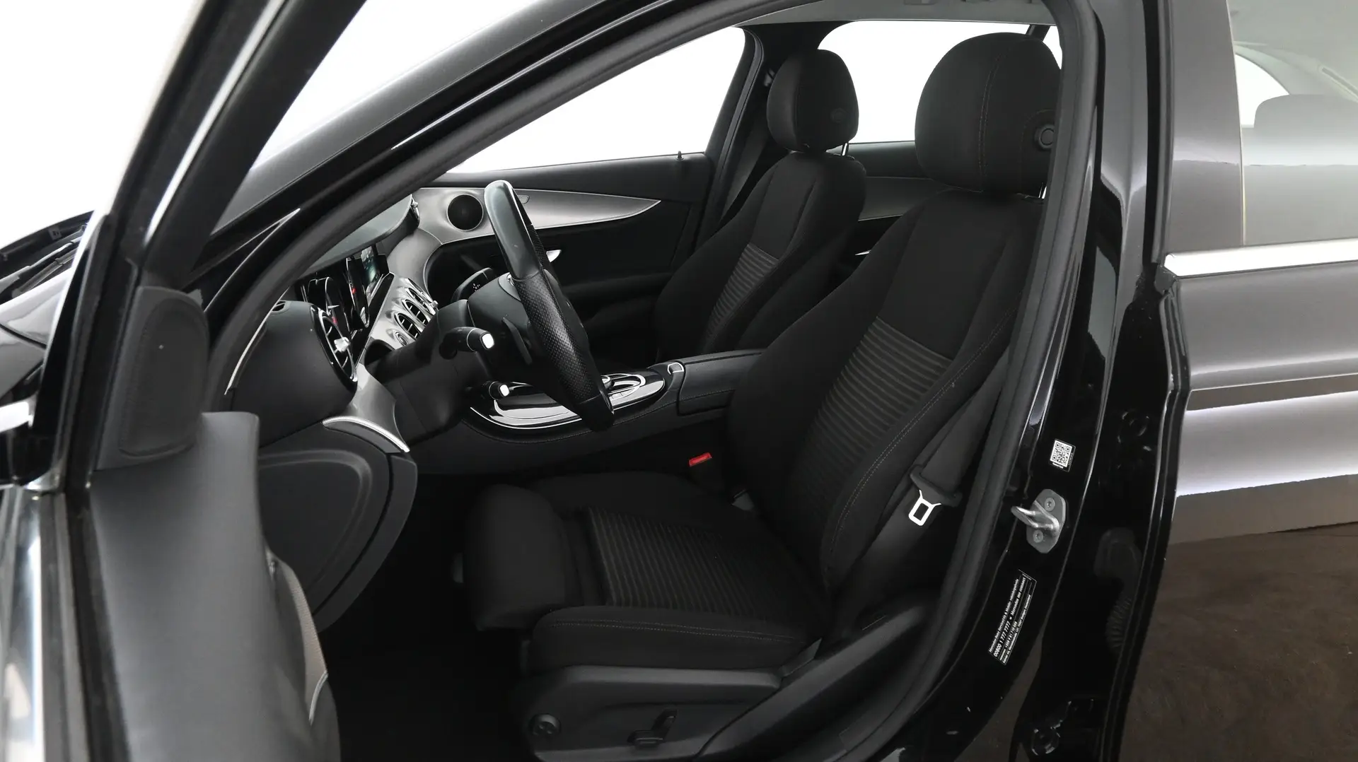 Car Image - 3HFYaKsks86DrRXM4Jztm8