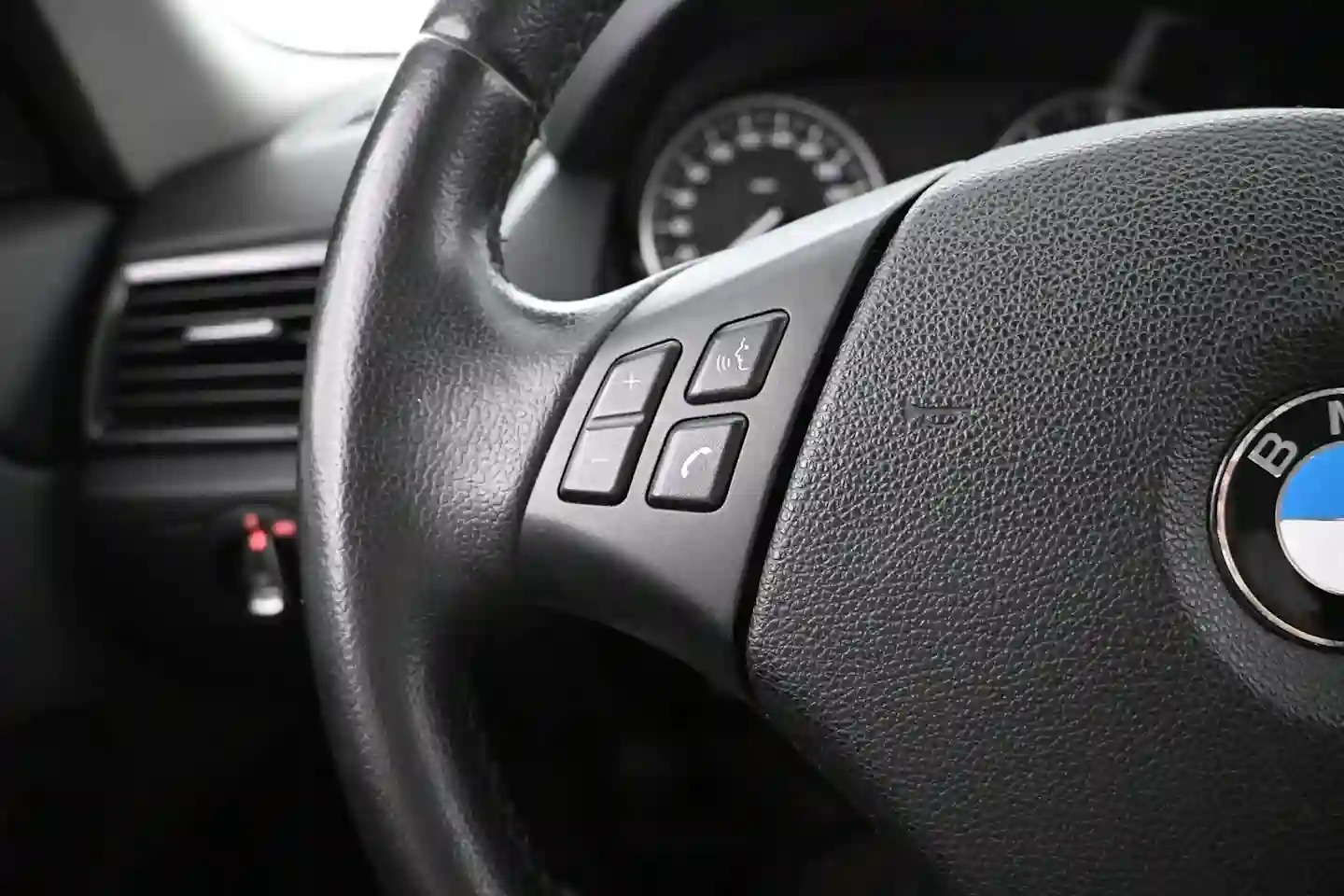 Car Image - 5hzUSIVgkCUIH0wbuGTbFZ
