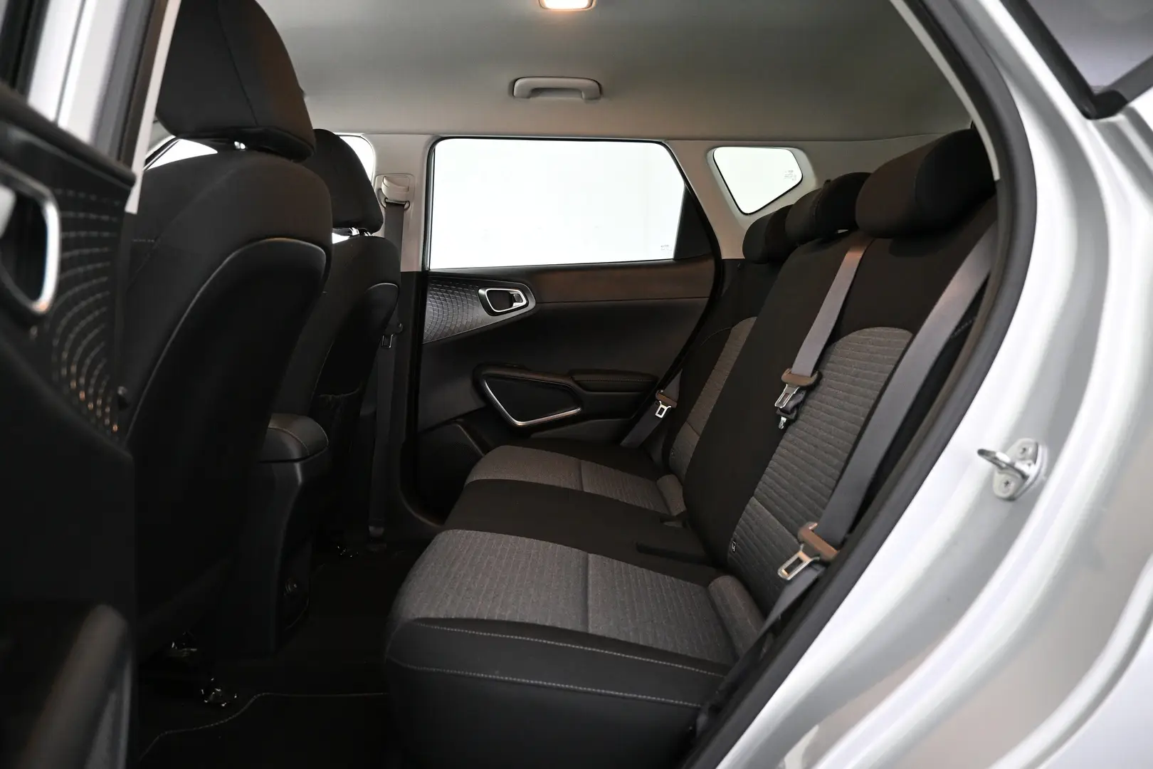 Car Image - 6AOavN7ycjhZTHqdwt1EYG