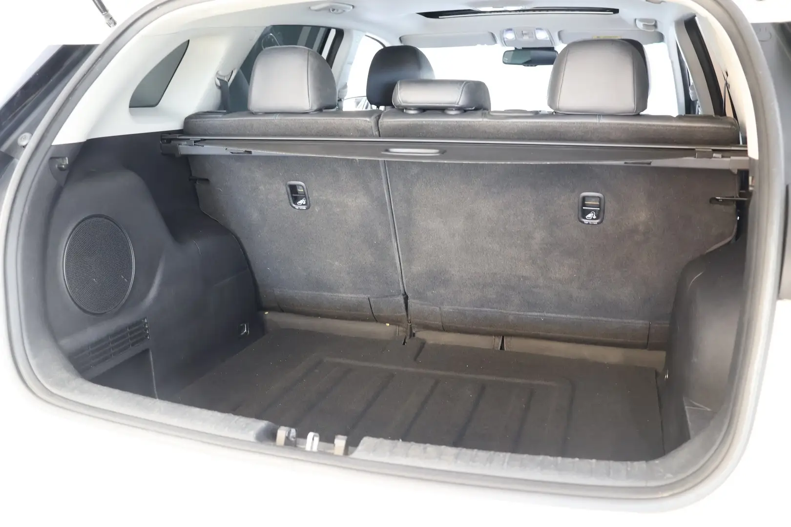 Car Image - 14uESrhtJrsBuOifHDtYnE