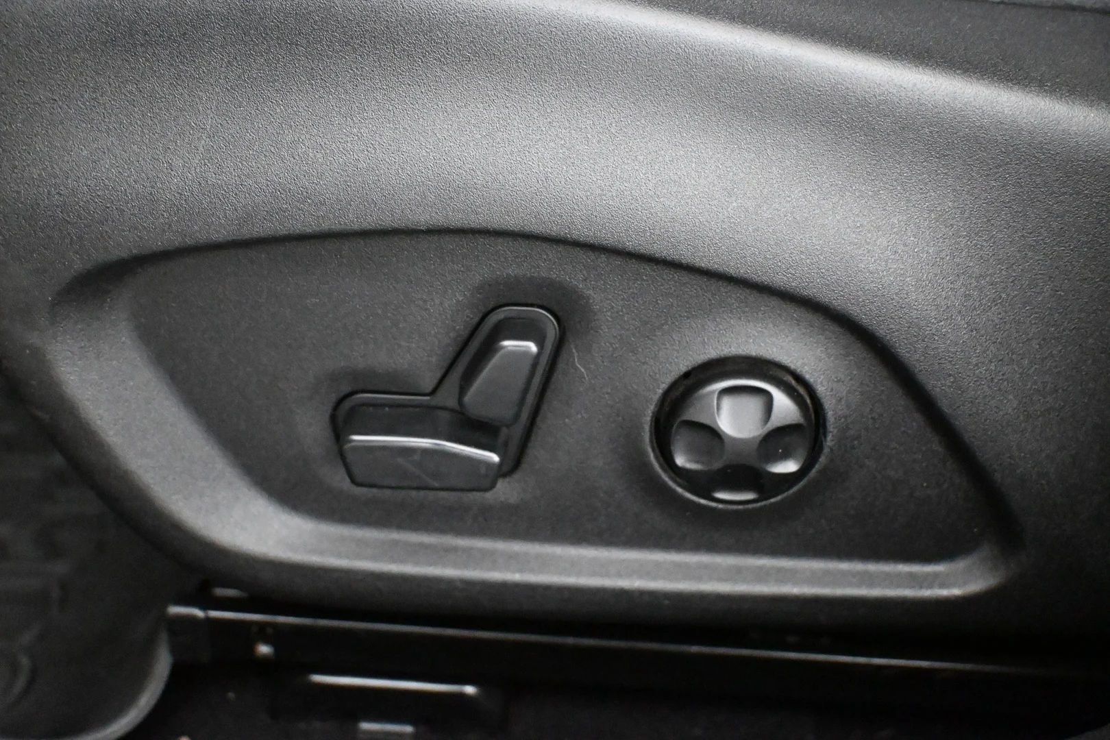 Car Image - 1brKgSw8iRw8DPvwZR2b8Q