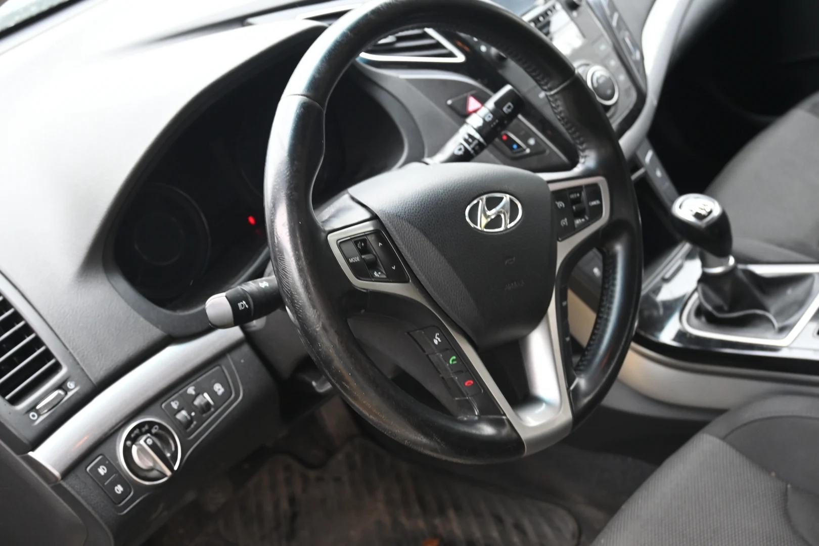 Car Image - 1v7aA6BbkAoSpo4JsX7wO3